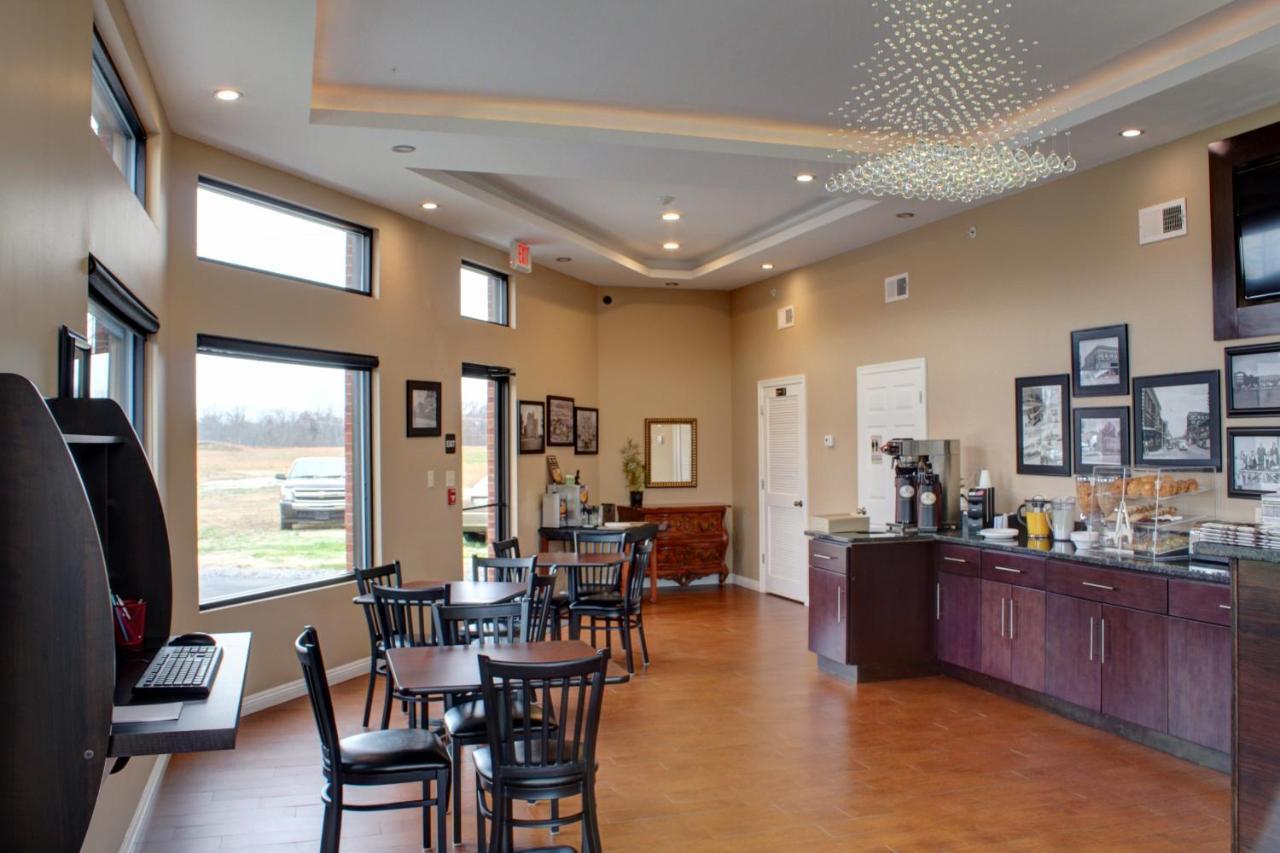 Luxbury Inn & Suites Maryville Exterior photo
